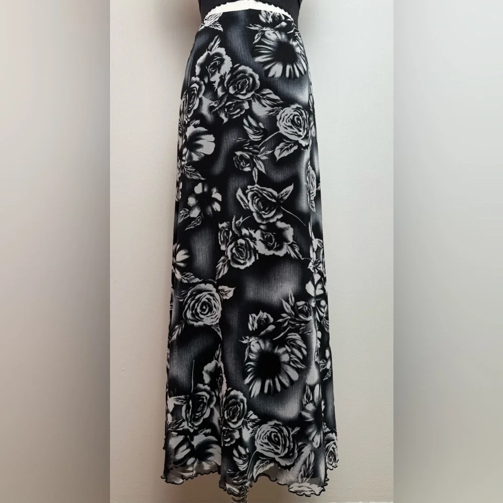 y2k Vintage Black White Dark Floral Rose Micro Mesh Lettuce Hem Skirt Small - Picture 6 of 10